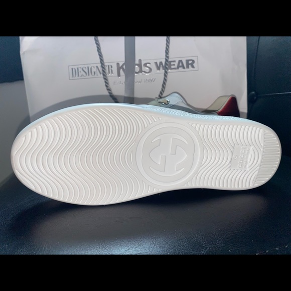 BRAND NEW GUCCI SNEAKERS YOUTH SIZE 3 - Picture 4 of 9
